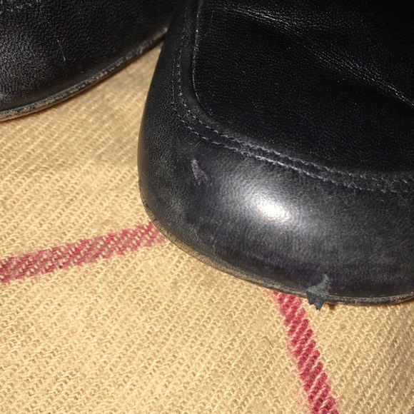 Ferragamo ladies leather shoes 6 and half - Picture 6 of 10